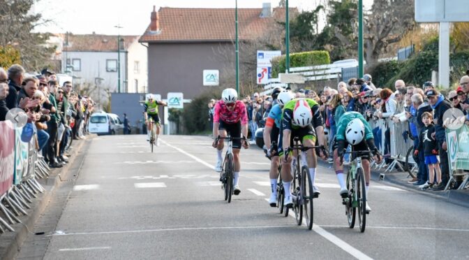 L&rsquo;irlandais Huw BUCK JONES remporte le Circuit de la Vallée du Bédat